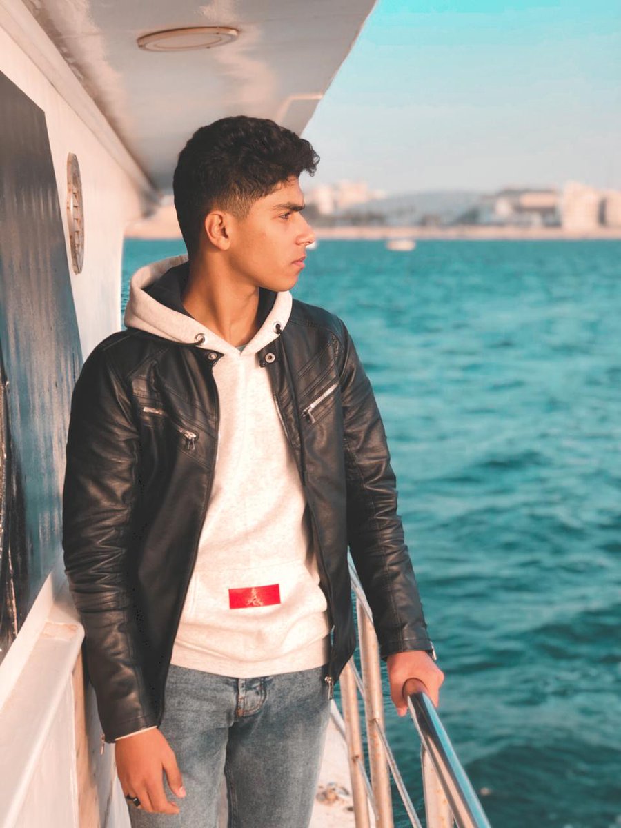 يابا احلي مسا عليك 😂♥️