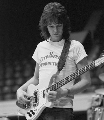 Radi0Madrugada's tweet photo. Hoy seria #cumpleaños #birthday de #ChrisSquire #bajista de #Yes #rock #rockprogresivo #progresivo #uk #inglaterra
#ownerofalomnelyhearth #thegatesofdelirium #fragile #awaken #goingfortheone #imwaiting #talk #intothelens #drama https://t.co/vq9aV2zmXf