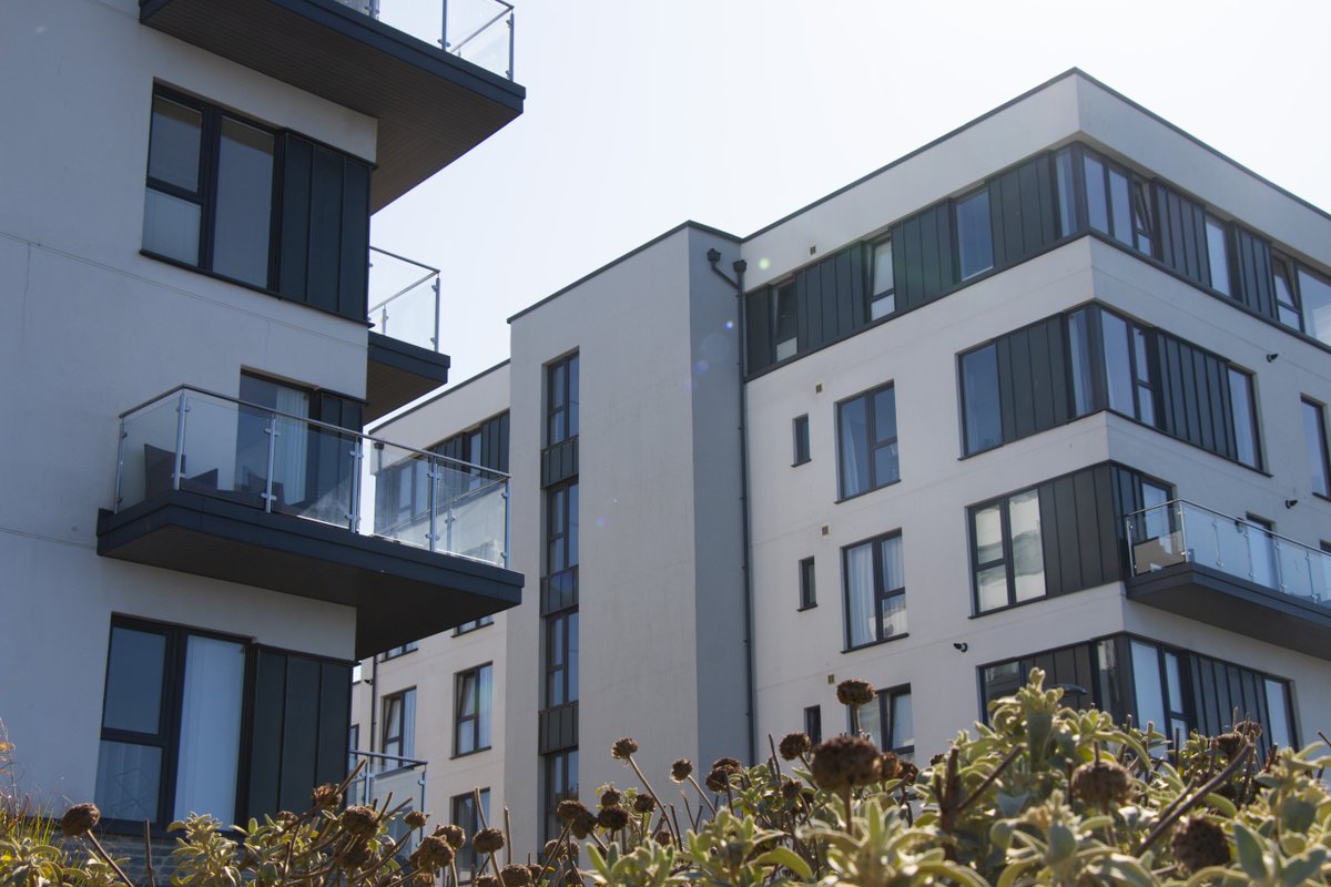 Looking to buy a new home? 🏠 
#QuadrantWharf has 1, 2 &amp; 3 bedroom #properties offering contemporary designs and #waterside living. 
Want to know more?
🌐 Visit the Quadrant Wharf website: quadrantwharf.co.uk/properties/
#Millbay is a development by the English Cities Fund.