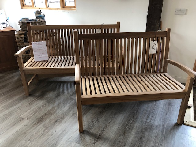 patiouk's tweet photo. Still a few garden furniture pieces left in the sale.......be quick as they will soon be gone! #gardenbenchsale #woodenplanters #teakwood #showroomsale https://t.co/8DHr5y3bHL