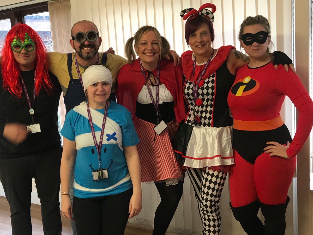Jogreenway2's tweet photo. So Today at the Therapeutic service @WRight4Children we are helping our children and families celebrate world book day #wellconnectedteam β€οΈ https://t.co/swH0VSeYK1