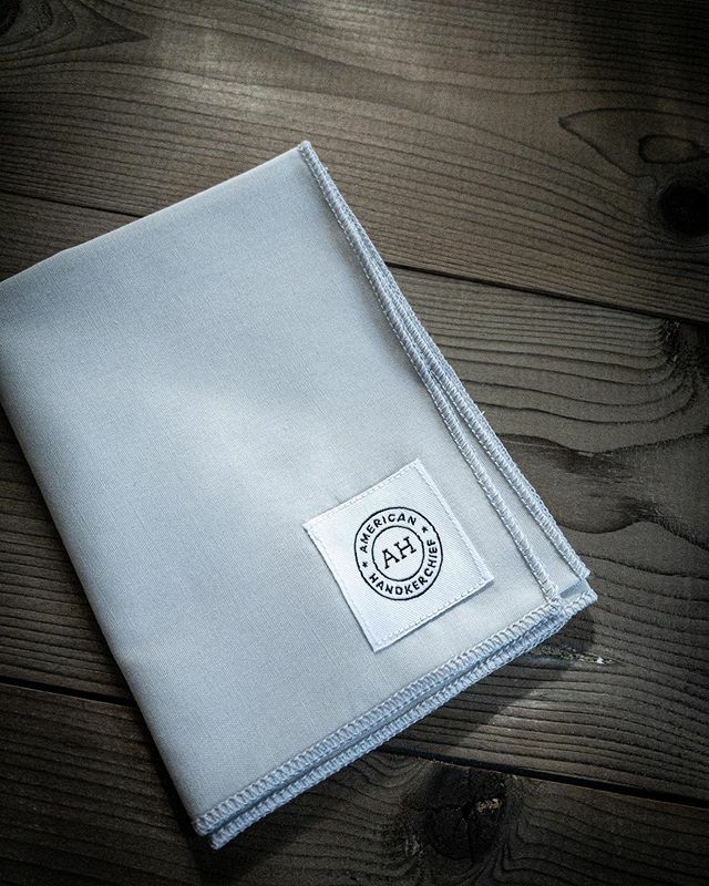 HandkerchiefUSA's tweet photo. What’s in your pocket today?
#hankderchief #handkerchiefs #hank #hanky #hankies #pocketsquare #bandana #everydaycarry #edc #edchank #edchanks #edcgear #edccarry #edccomminity #edclife #edccooperative #edcsale #edcshowcase #pocketdump #pocketvomit #pocket… https://t.co/OANhkbe0d0 https://t.co/MoP18JkIMf