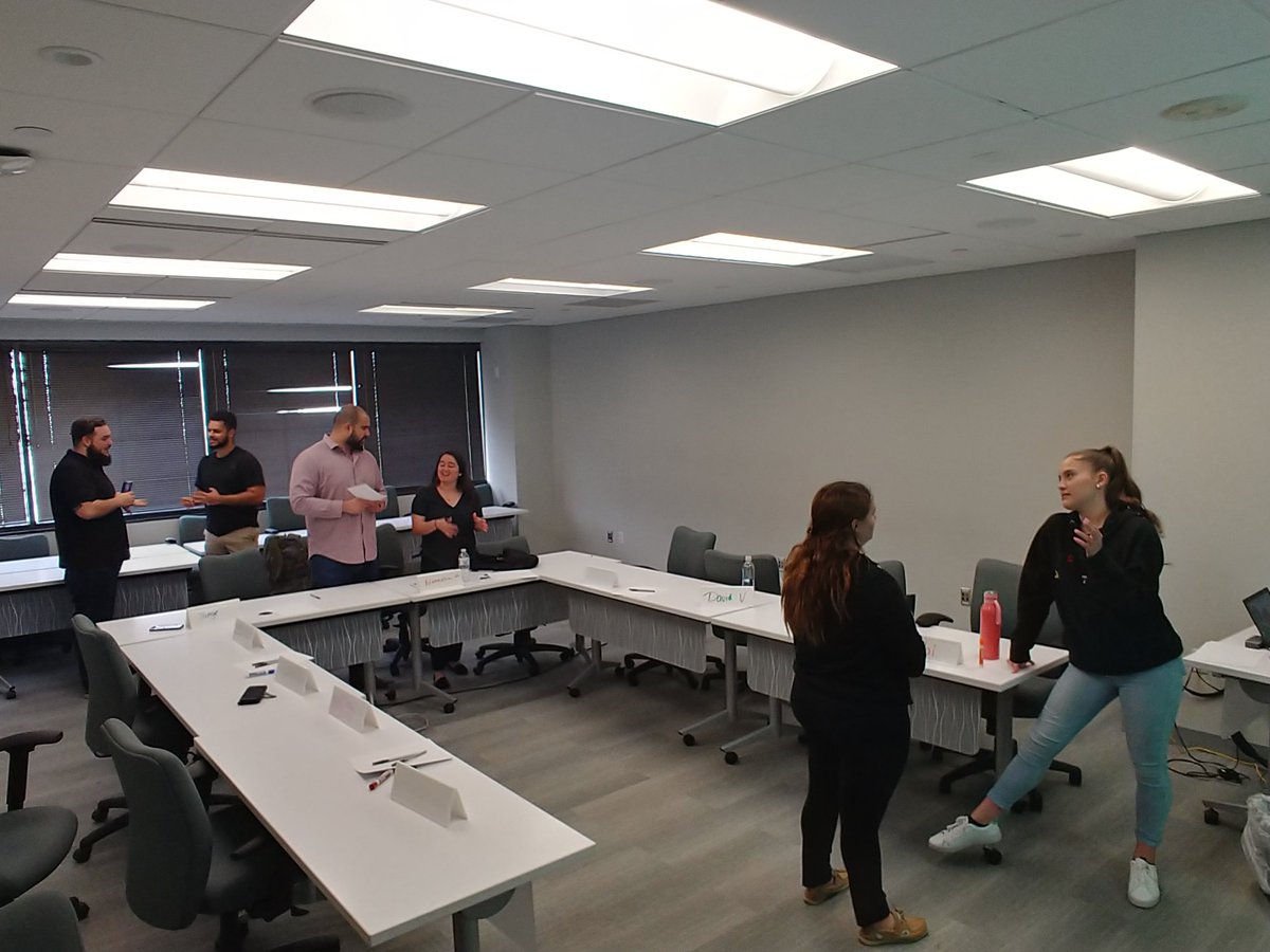 What a great welcome rally to kickoff STC!!!!!!  We got to know each other by asking L-W-P questions.  We even had one camper show the class the benefits of the Sprint Marketplace!! 🔥🔥 @sprintannie <a href="/EddiePryor7/">Eddie Pryor</a> @Jessvallina23 <a href="/jratliffiii/">James Ratliff</a> @R_Moreno78 #sprintfam