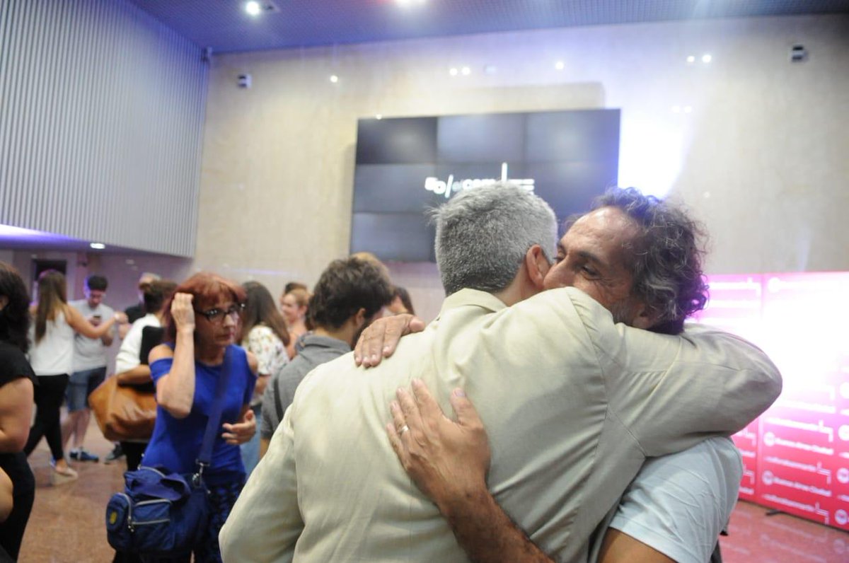 Ayer fue la presentación de la programación del Centro Cultural San Martín y estuvimos ahí. 
.En esta foto 
<a href="/diegoberardogc/">Diego Berardo</a>
  y nuestro director 
<a href="/PabloGorlero/">Pablo Gorlero</a> Mañana les compartimos más fotos.