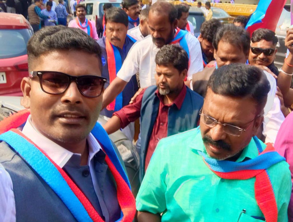 VckPuthiyavan's tweet photo. டெல்லி.
#எழுச்சித்தமிழர் @thirumaofficial அவர்களுடன் மகிழ்ச்சியான தருணங்கள்🤩💐.
#தேசம்காப்போம்பேரணி
#SaveNationVCKrally #ThirumaAgainstFascism
#NOCAA_NRC_NPR #டெல்லி #Delhi #NewDelhi https://t.co/C19ClzswsB