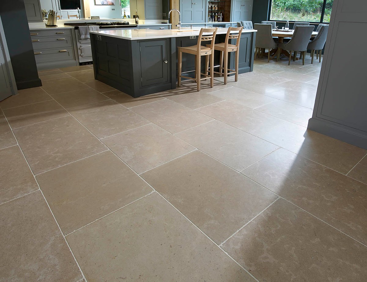 WHFlagstones's tweet photo. The soft tumbled edges and smooth textured surface, lends this limestone tile a certain gentility that some of the more rustic flagstones may not possess. Available in a variety of widths from just £35.95 M2 + VAT.
Order your free sample here; https://t.co/KhPOIcb596

#flagstones https://t.co/LxE3SQy5XP