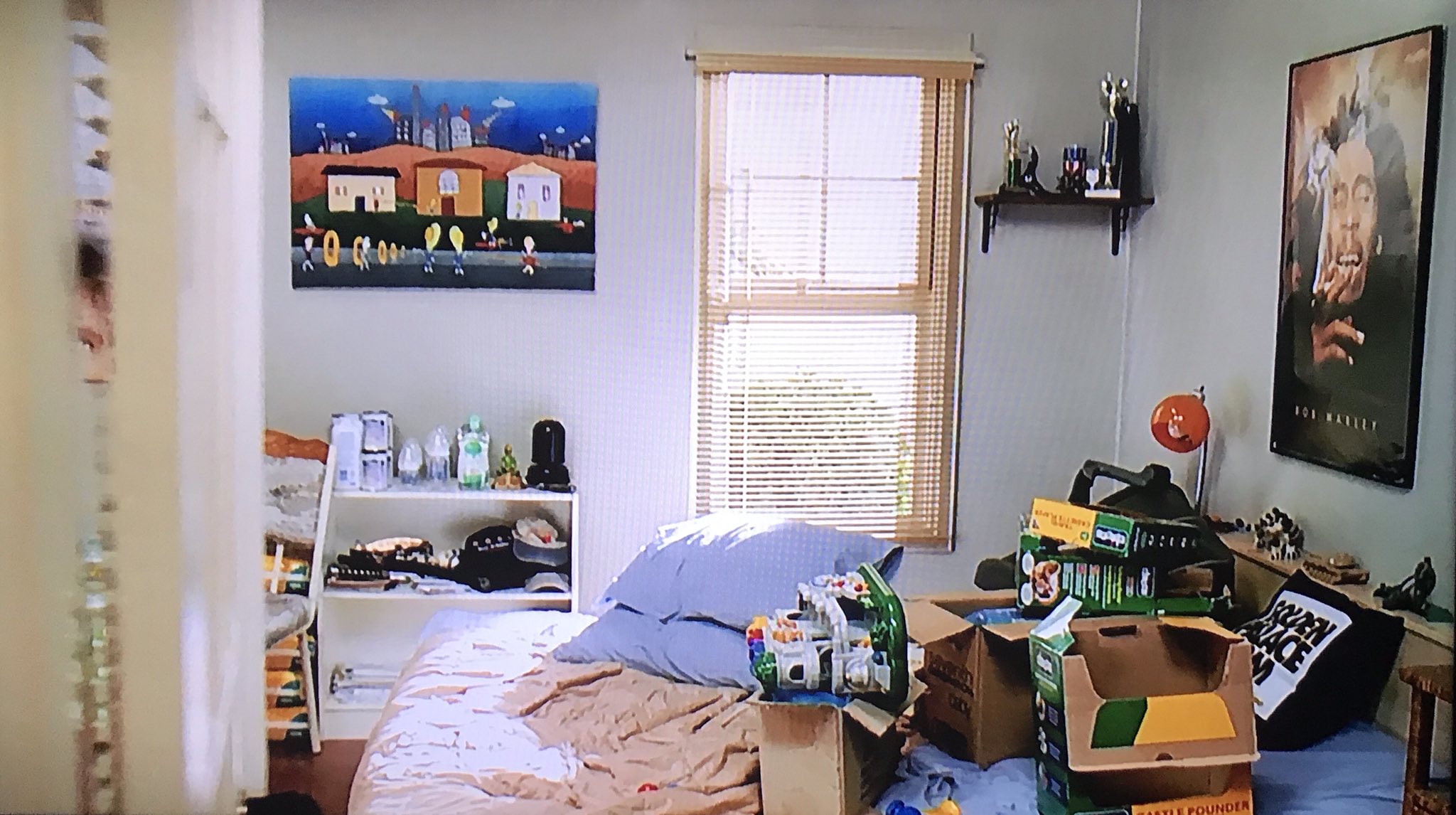 Band Posters In Movie Bedrooms on Twitter "KNOCKED UP Bob Marley