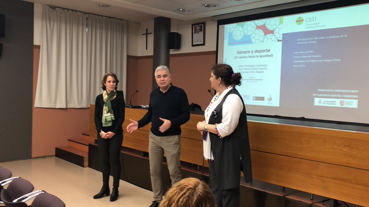 Mesa temática “Generó y deporte, el camino hacia la igualdad” en la <a href="/uchceu/">Universidad CEU UCH</a> <a href="/magisterioUCH/">Magisterio CEU-UCH</a>