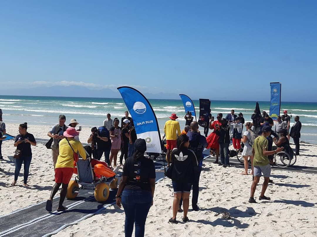 hellosandile's tweet photo. Muizenberg beach is finally wheelchair accessible 😭😤💙

Really proud of the team for getting this down. Our mission is to make all beaches in Southern Africa accessible first, then the rest of Africa 🌍🤘🏿 #OcalGlobal @ocalglobal https://t.co/XqCo3JPdke