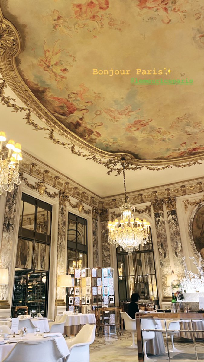 [INSTAGRAM STORY] jessica.syj: Bonjour Paris✨ @/lemeuriceparis scontent-ort2-2.cdninstagram.com/v/t51.12442-15…