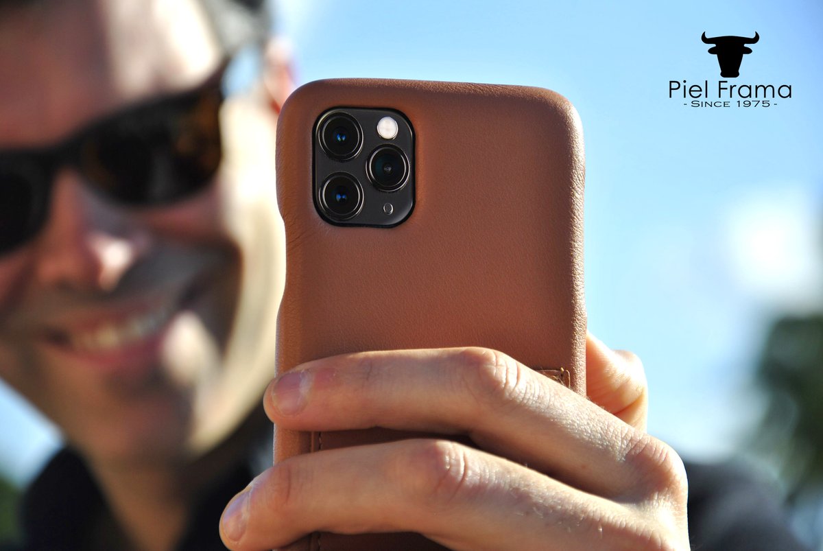 PielFrama's tweet photo. Piel Frama te distingue
Simplicidad, estilo y elegancia en Piel Frama.
Modelo Frama Slim Grip en color Tan. 
Disponible en más colores.
https://t.co/crDEkvcKao
#funda móvil # iphone #elegancia #estilo https://t.co/yr3gqzbYTS