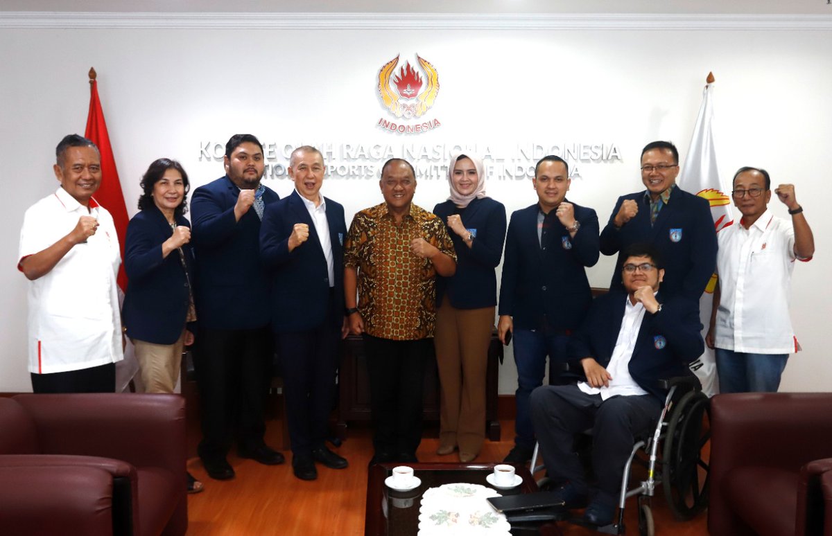 Ketua Umum KONI Pusat Letjen TNI (Purn) Marciano Norman menerima Ketua Umum Perbasi Danny Kosasih berserta jajaran pengurus. #konipusat #marcianonorman #perbasi