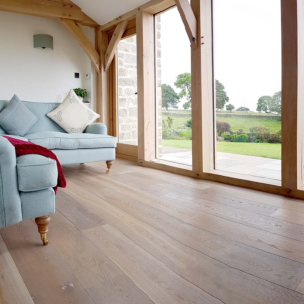 OakByDesign's tweet photo. Thinking of New Flooring? Thinking of Engineered Oak Flooring? Them , read our Blog: A Guide to Engineered Flooring:
https://t.co/cpXr7FH8PC
#oakflooring #flooring #engineeredflooring #engineeredoakflooring #blog #Yorkflooring #Harrogateflooring #Escoflooring #qualityflooring https://t.co/zHz4VcOjyH