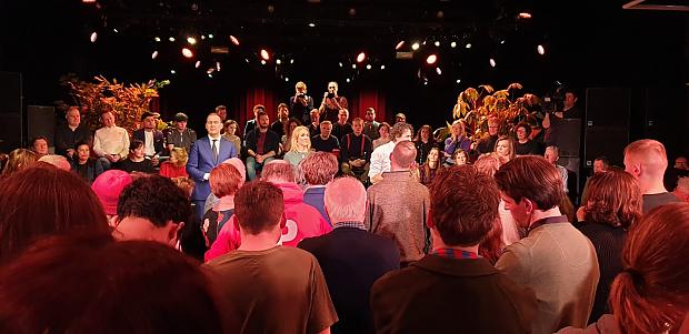 spweert's tweet photo. SP-voorzitter Paul Lempens uit Weert was gisteren ook bij de bijeenkomst van SP-PvdA-GL in Amsterdam https://t.co/sifwcH2Ac0