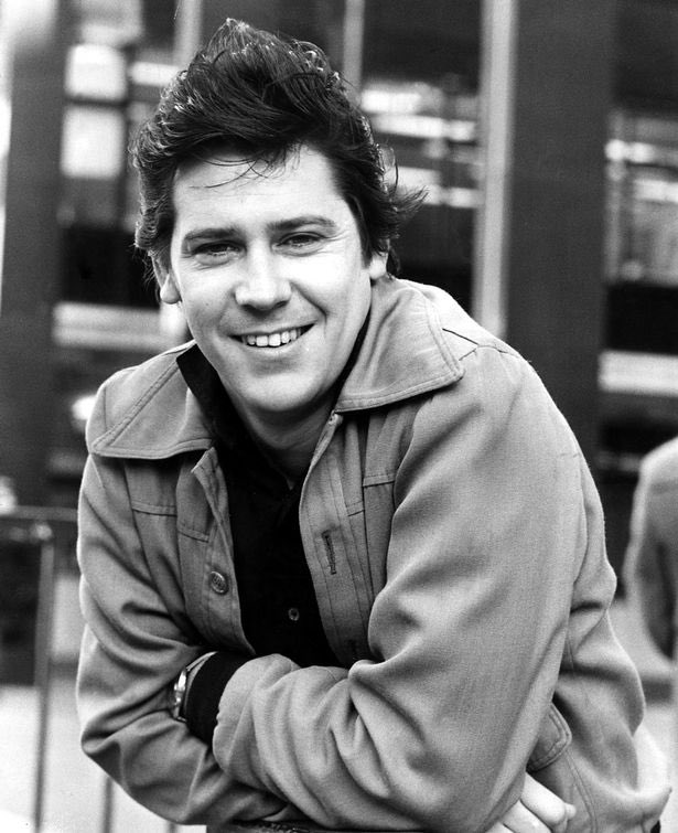 harveyhound73's tweet photo. Happy Birthday my favourite #musicmaker 😎 @officialShaky  🎤🎹🎼🎷🎶 #Cardiff 🏴󠁧󠁢󠁷󠁬󠁳󠁿 https://t.co/1Jgd3JMyDw