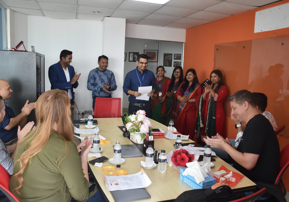 w3engineers's tweet photo. This time our teammates planned to do something special for our #LeftTravel Team. By the turn of events, we introduce the Privilege Cards to the members for the very first time, and the response was remarkable.
#LeftFamily #BestTeam #SoftwareCompany https://t.co/01g0jukWA2