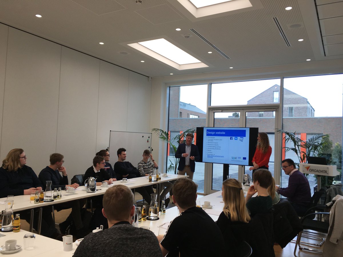 Gisteren Orgadata in Leer bezocht. Hier gesproken over een samenwerking tussen BBS II studenten uit Leer en Noorderpoort studenten uit Winschoten! Wordt vervolgd. #Grenzenlo(o)sTalent! #Noorderpoort #Hanzehogeschool #IWPEDRiT #LandkreisLeer #BBSIILeer #Orgadata #Afeer