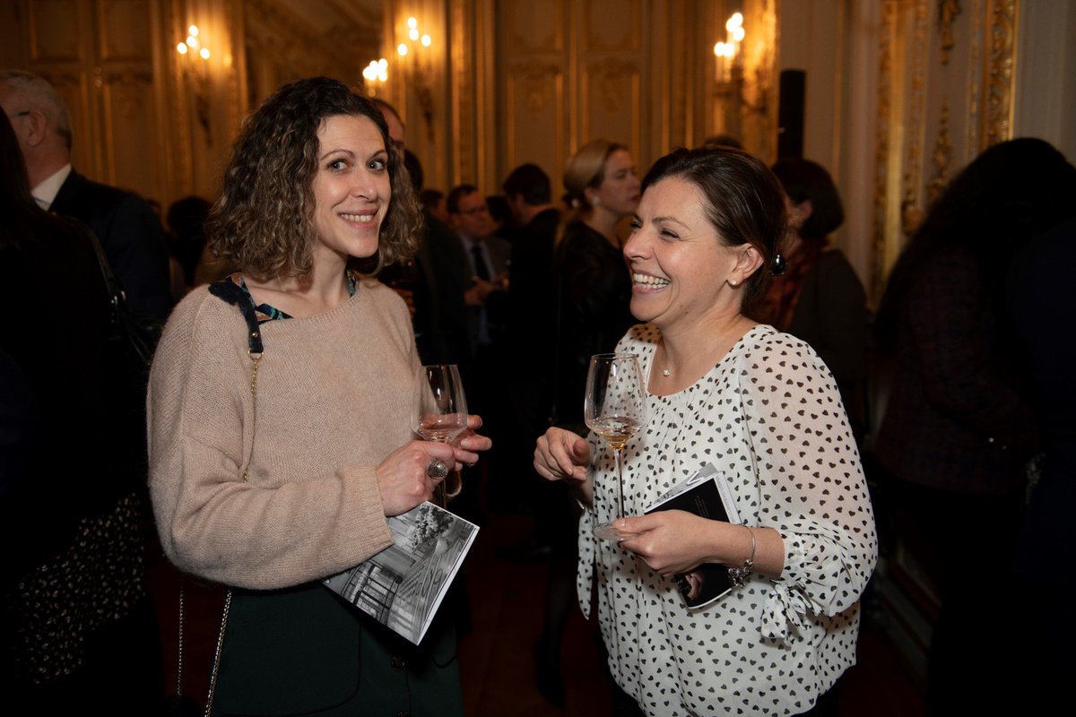 WineBusinessC's tweet photo. Excellent moment ! 🙂
#502e #27fevrier #winebusinessclub #partage #business #vins🍷 #champagne 🥂 @ShangriLaParis https://t.co/qc7TA7u5P7