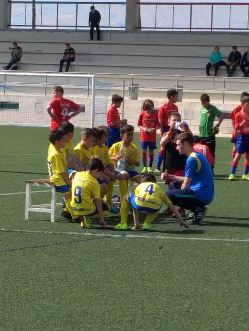 ➡️ PREBENJAMÍN C ⬅️ racingdealgemesicf.es/%e2%9e%a1%ef%b…
