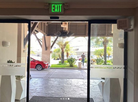 HYscentUS's tweet photo. Check out another superb installation by the HYscent El Salvador team, this time securing Courtyard by @Marriott. Can you spot our Stealth as stylishly placed as ever. Check out all of our commercial business diffusers here - https://t.co/hJr6hdSdE0
#Marriott #HYscent #scent https://t.co/20FXo19Ci8