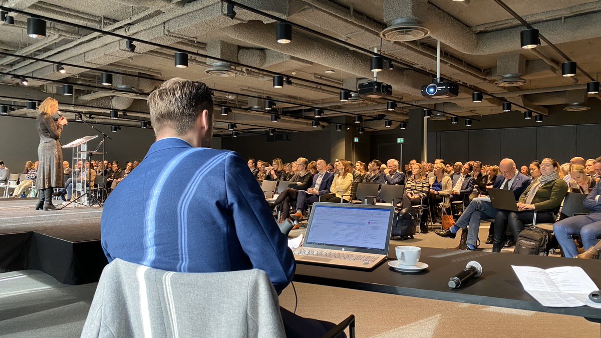 Vandaag de VBR/VBR-A/VJOJ actualiteitendag #bouw en #vastgoedrecht in Den Haag. Overweldigende opkomst!