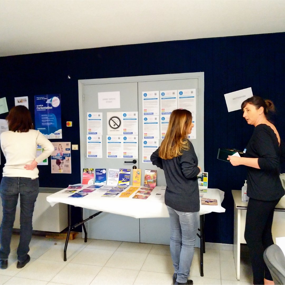 mlantipolis's tweet photo. #RetourEvent]

Hier on était à la deuxième édition des RDV de l'Emploi et de la Formation à l'antenne de Châteauneuf !
On est très satisfaits car on a eu plus d'exposants et de jeunes. 😌

@poleemploi_06

#emploi #formation #recrutement #chateauneuf #ALaProchaine #NextEdition https://t.co/tKYnyULgZl