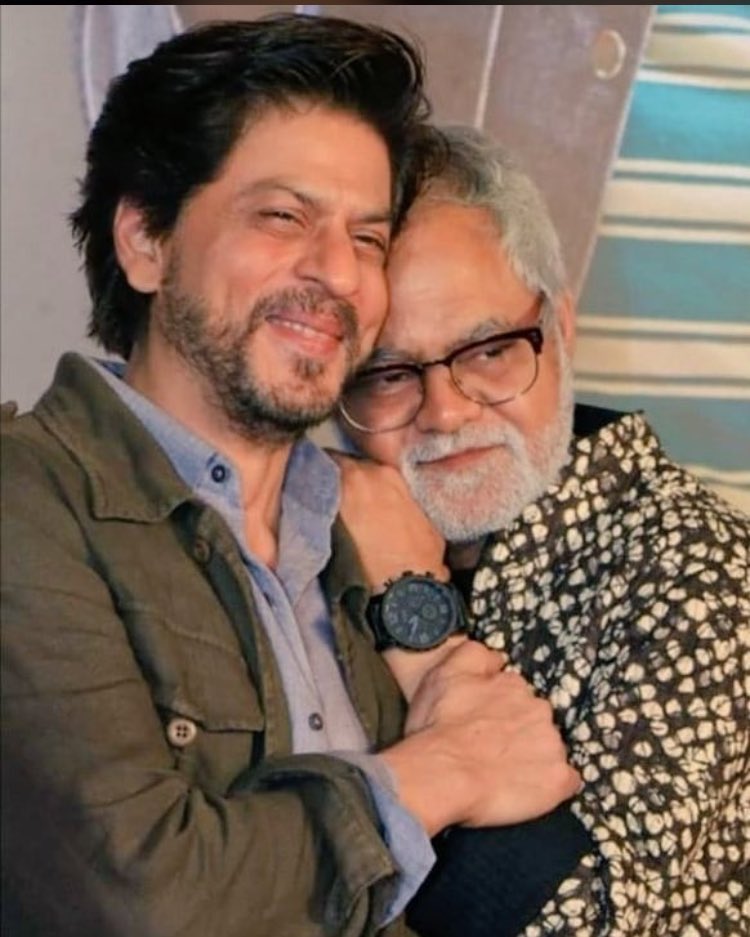 Nishah__'s tweet photo. Kali k sang Oscarbhai kitne pyare lag raye hai. #iamoscar @iamsrk #kamyab https://t.co/b9kxbkiHD7