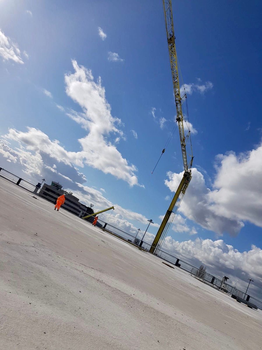 contractlifting's tweet photo. Great to get some blue sky lifting in again. Welcome back old friend, it’s been a while!
#6axle #manchesterairport #contractlifting #cranehire #MobileCraneServices https://t.co/vgsYD9F0Io