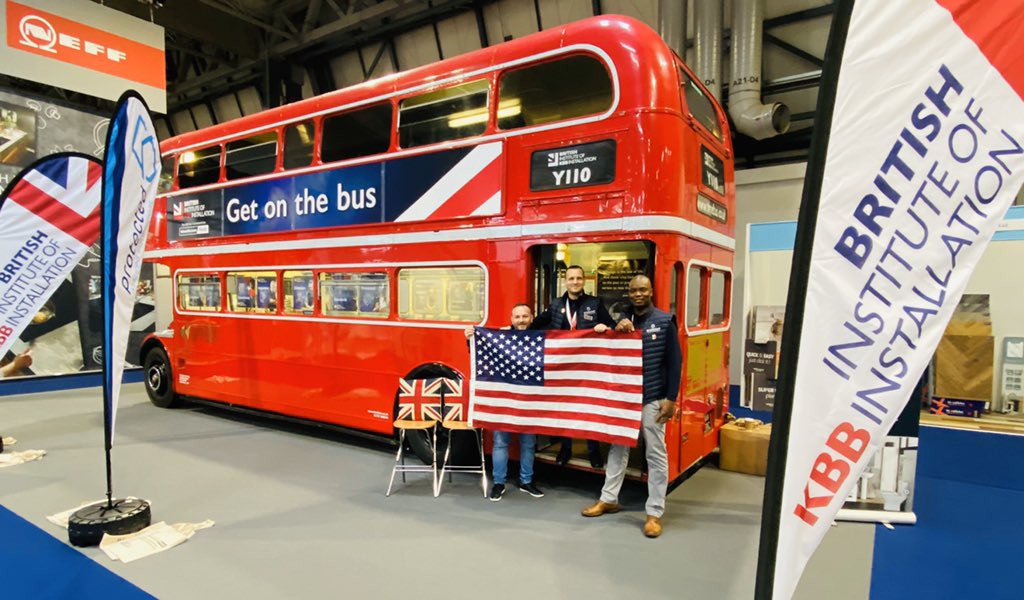 You may not be here physically <a href="/NKBA_CEO/">Bill Darcy</a> but we brought a little bit of #America to <a href="/kbb_birmingham/">kbb Birmingham</a> here in the #UnitedKingdom just for you 🇬🇧❤️🇺🇸 <a href="/thenkba/">The NKBA</a> <a href="/Modenus/">MODENUS MEDIA</a>