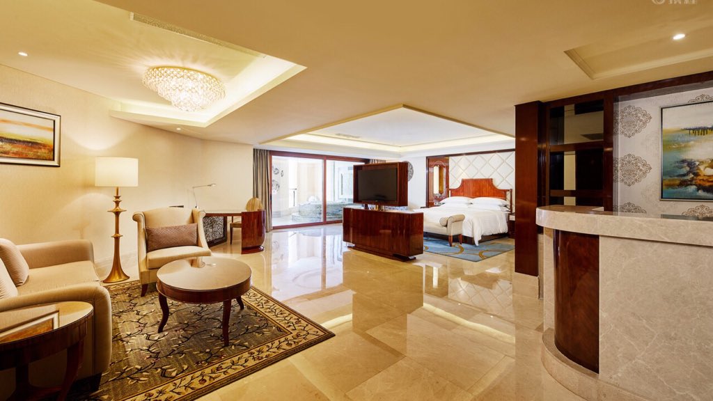 HwebMedia's tweet photo. 🌱Tanglayaxiu Hotel✨Sanya 
The hotel has more than 100 luxurious and comfortable rooms and suites. 🏩
The hotel's hospitality with oriental culture and style is passed to the distinctive tourist #resort.
#supertuesday2020 #Sanya #Hainan https://t.co/uMysSytDHg