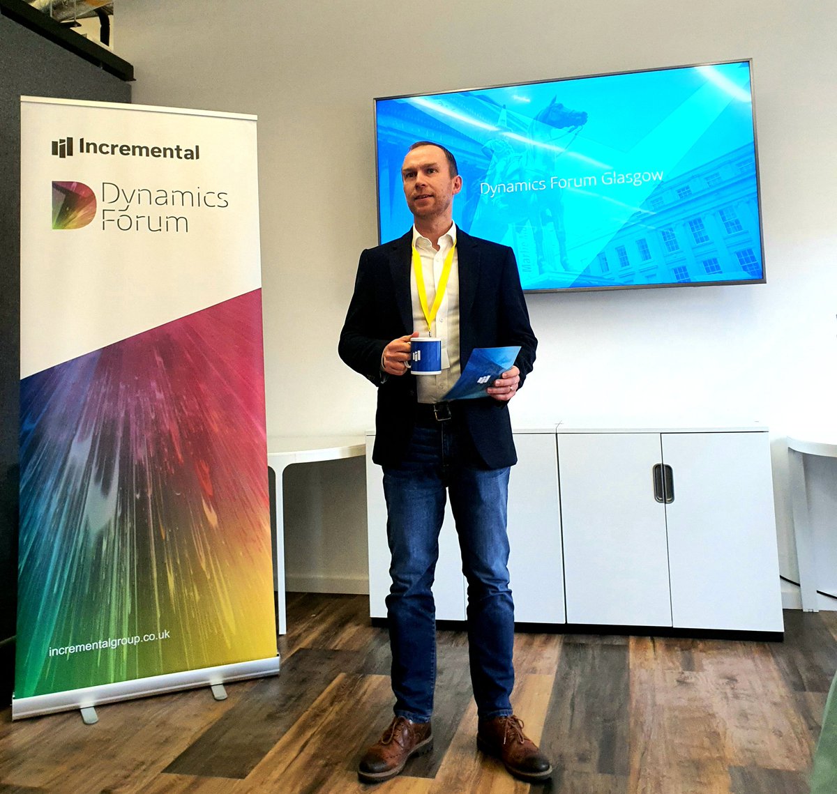 DilyanaRadulova's tweet photo. @inc_group_uk Cloud and Apps businss unit director @IainC_IG kicking off our #DynamicsForum in #Glasgow. Absolutely delighted to have a full room and see so many familiar faces.
Please have fun, Team! 😊⭐ https://t.co/2M80syVj4y