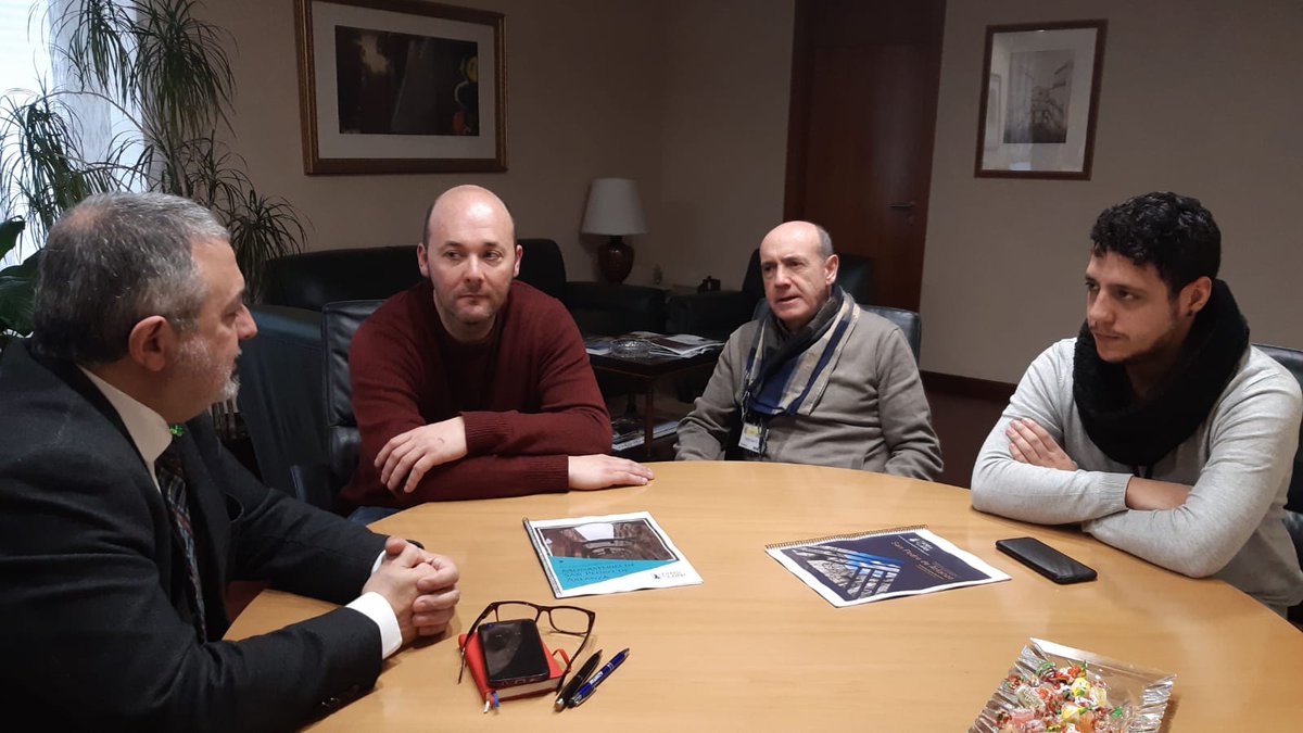 SubGobBUR's tweet photo. El subdelegado del Gobierno en #Burgos, Pedro de la Fuente, se ha reunido con miembros de la Asociación para el Desarrollo de Tierra Lara para comentar posibles actividades culturales y de protección y difusión de patrimonio. https://t.co/EMVbFaVbI9