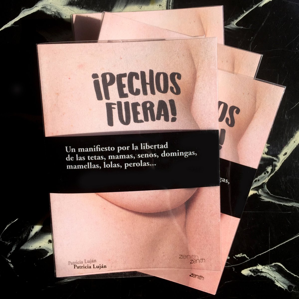 NippleMagazine_'s tweet photo. Presentamos nuestro primer libro:
“��Pechos Fuera!"
Un manifiesto por la libertad de todos los cuerpos y contra la censura y discriminación del pecho femenino en las redes.
Primeras páginas 👉https://t.co/jgV8cQHR9l
#PechosFuera #StopNippleCensorship #FreeTheNipple
📷@TanitPlana https://t.co/RcuhbaEQpE