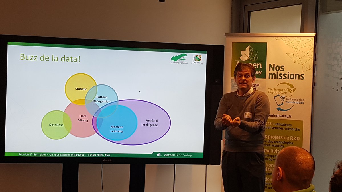AgreentechV's tweet photo. Atelier "On vous explique le Big-Data" par @agreentechv à l'@innolab @AtosFR Orléans. Intro par @frederic_ros "qu'est ce que le Big data" @Univ_Orleans @orleans_technopole. Focus "Gestion des données météo multi-ressources" par @Buisson05608164 @WeatherMeasures https://t.co/z9GkCe7jXP