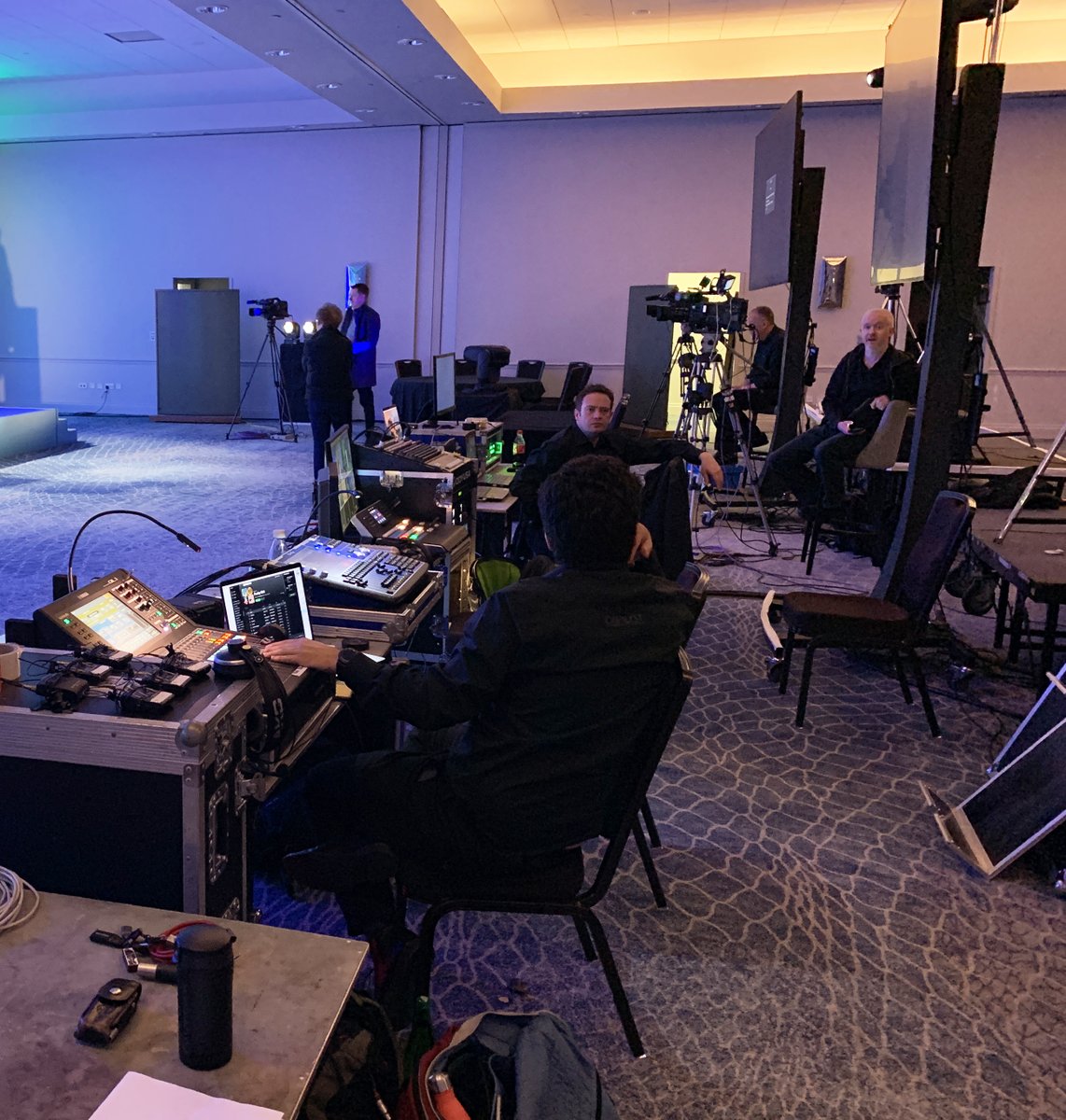 Our client had planned an internal conference but due to the Coronavirus, the company implemented a travel ban...
In less than 24 hours, we re-designed the stage and supplied additional technical resources to allow it to be filmed for distribution on the client internal network.