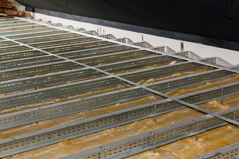 Wide Span profiles from Protektor. Fixed directly wall to wall without suspension from a roof or soffit. Profile sizes range from 50 mm to 200 mm wide. Download further information protektor.de/en/downloads/c… . #protektor #drylining