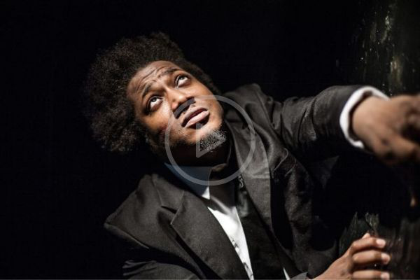 MyTheatreMates's tweet photo. HAVE YOU WATCHED THIS?
It's the trailer for @chrisyy67's hit #RedPeter. Denzil Barnes gives a stunning physical performance as the captured ape who takes on human traits in the production at @VaultFestival 6-8 March.
▸ https://t.co/dHe0MGIJ0E
#featured https://t.co/9FUefLdVOK