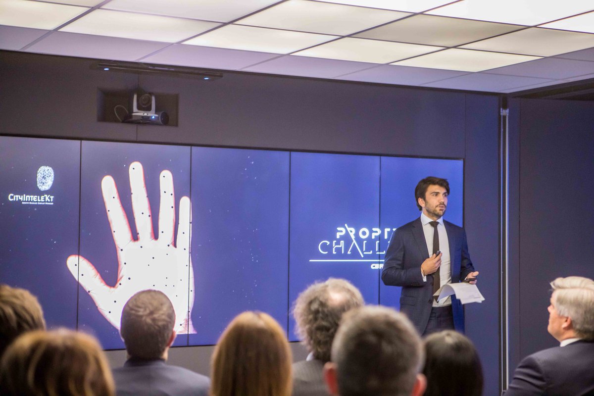 CBRE España tweet media