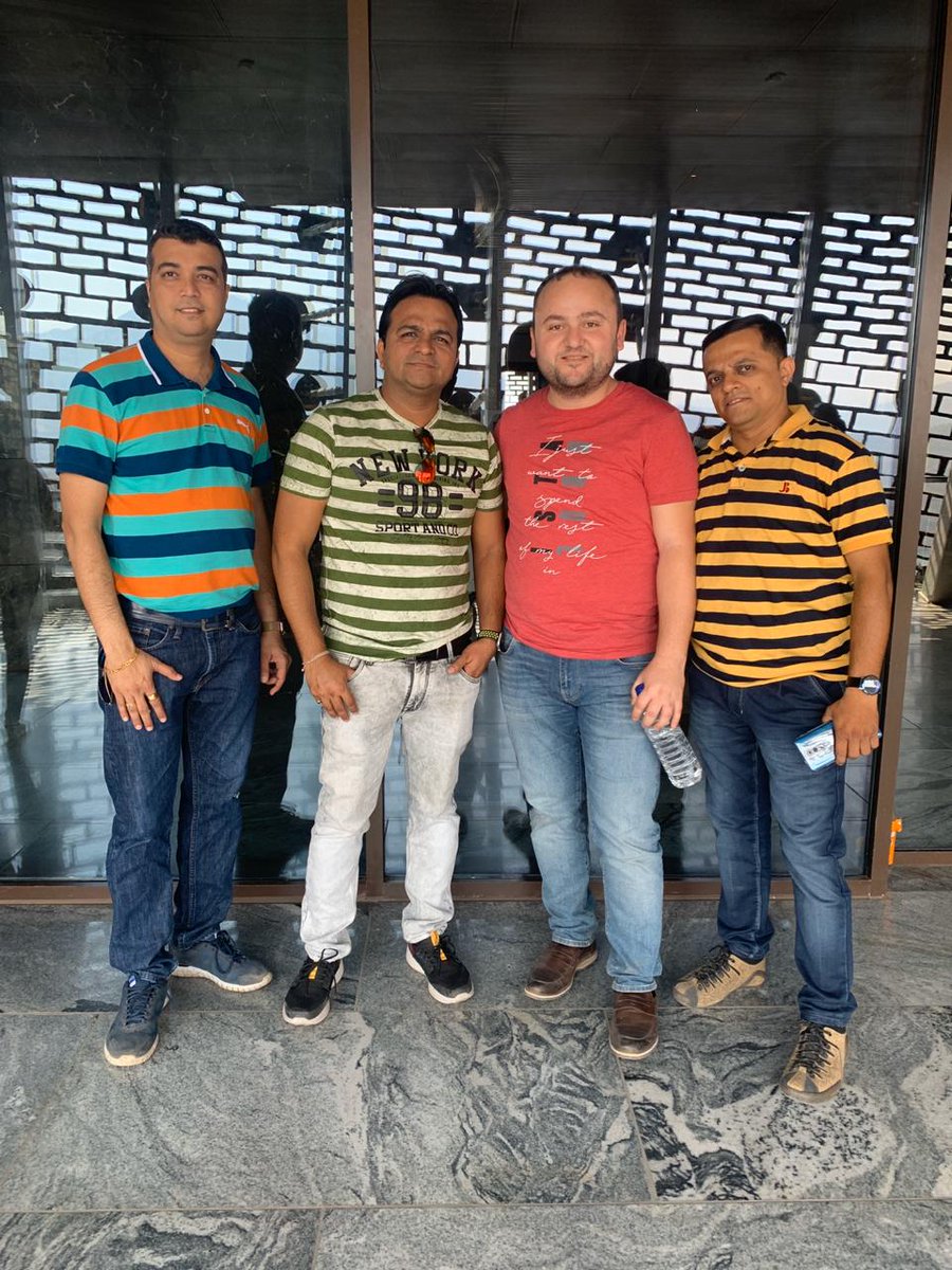 Rlogical's tweet photo. Warm welcome to Aycan at Rlogical Techsoft Pvt. Ltd.Lookat here in the photos.
#rlogical #clientmeeting #clientvisit #companyculture #clientservice #businessservices #businessmeeting
#POS #Pointofsale #POSapplicationdevelopment #POSappplication #POSforsmallbusiness https://t.co/DqjLGPOxUs