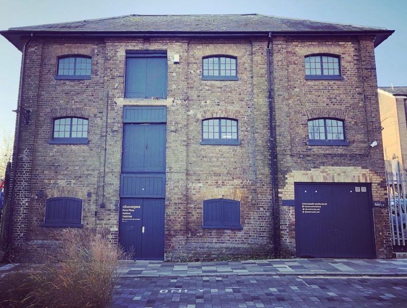 AshfordFor's tweet image. “The #Ashford town centre has fantastic commuter links to the rest of #Kent and the high-speed train means we can be in #London in less than 40 mins.” Discover why @SidewaysMedia have chosen to relocate to The @coachworks_ash: buff.ly/2UTrBaa