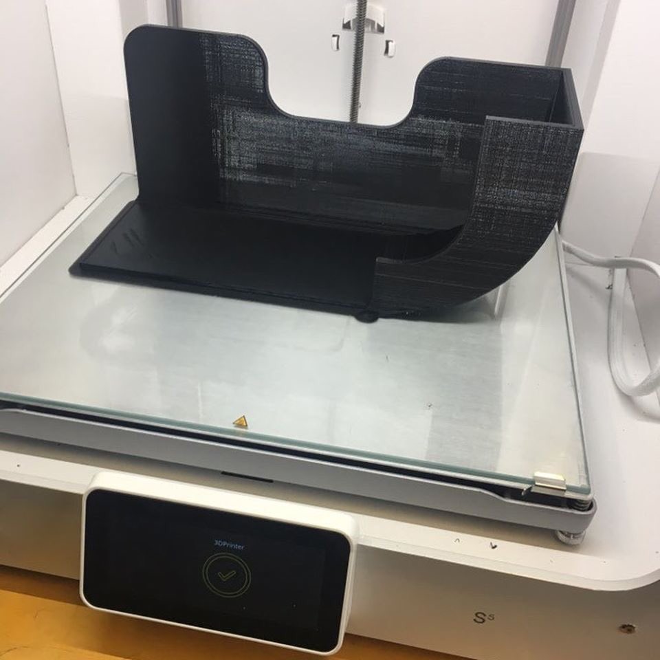 REMEKarting's tweet photo. After 20 hours on the printer here is the finished product. Thank you @5BnREME on our first collaboration making parts. We will testing this chain guard over the trials to check the design. #WhereEngineeringMeetsSport #makingImprovements @Official_REME @ArmySportASCB https://t.co/LoOzwknPWu