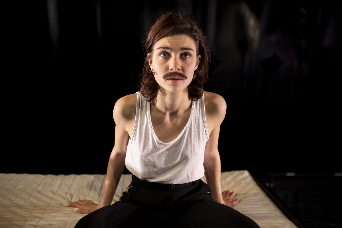 Hoy miércoles es #DíaDelEspectador en #LaLeyendaDelTiempo
De Carlota Ferrer y Darío Facal.
A partir de #AsíQuePasenCincoAños de Federico García Lorca.
¡Último fin de semana en cartel!
Mas info y entradas ⬇️
teatrokamikaze.com/programa/la-le…