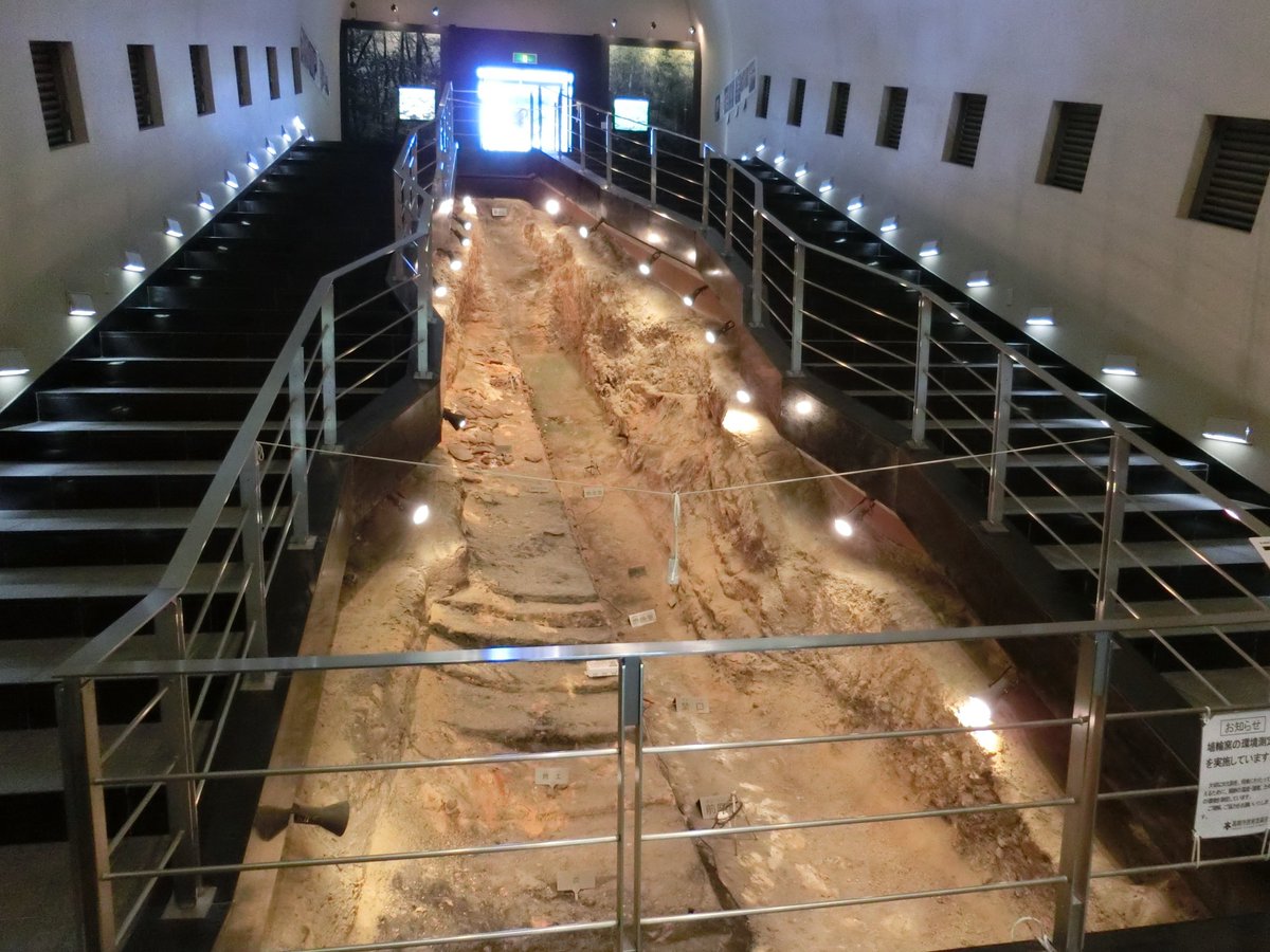 RekishiNote's tweet photo. 高槻にある史跡新池ハニワ工場公園

継体天皇陵に収められたハニワを焼いた窯の跡です。

公園の割には説明が豊富でなかなか楽しめます。しかもタダだし😆 https://t.co/h1QAnKSdgd
