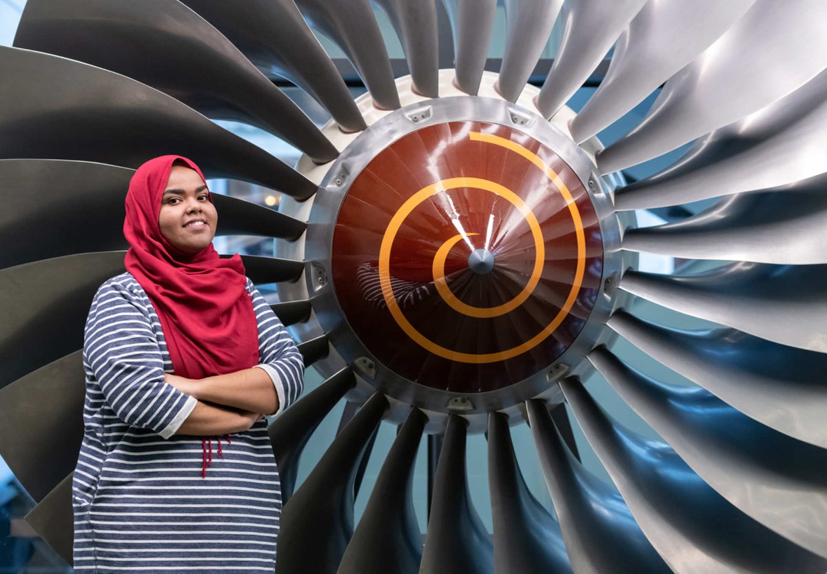 Mech Eng PhD student Dania Ahmed: 'Paving my way in a globally male dominant field, I commit myself to empower women in mechanical engineering.'- #imperialwomen portraits imperial.ac.uk/equality/activ…