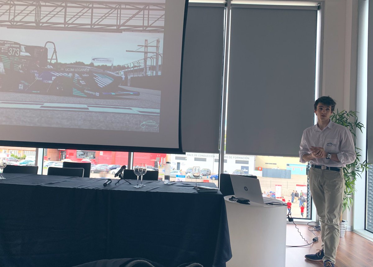 gestamp_es's tweet image. 🎙 Jaime Sistach, team leader de @FormulaUC3M , expone la experiencia del equipo en @FS_Spain 

¡Mucha suerte en esta temporada #FSS2020! 

#FormulaStudentGestamp 🏎