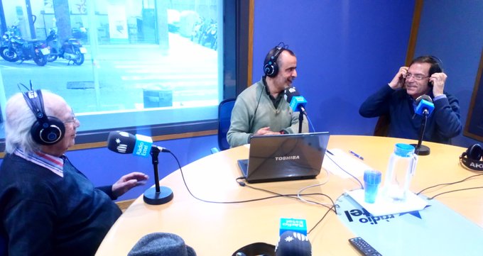ramonbassas's tweet photo. "Compte amb les previsions faraòniques perquè mai no farem res; al Maresme cadascú ha anat a la seva" va dir ahir Joan @rangeltarres a #ElMiradorRE de #RàdioEstel parlant de la #ViaTren amb Luigi Contento i @IgnasiMiranda: https://t.co/VoXQleHmQQ https://t.co/jSerx5m7I2