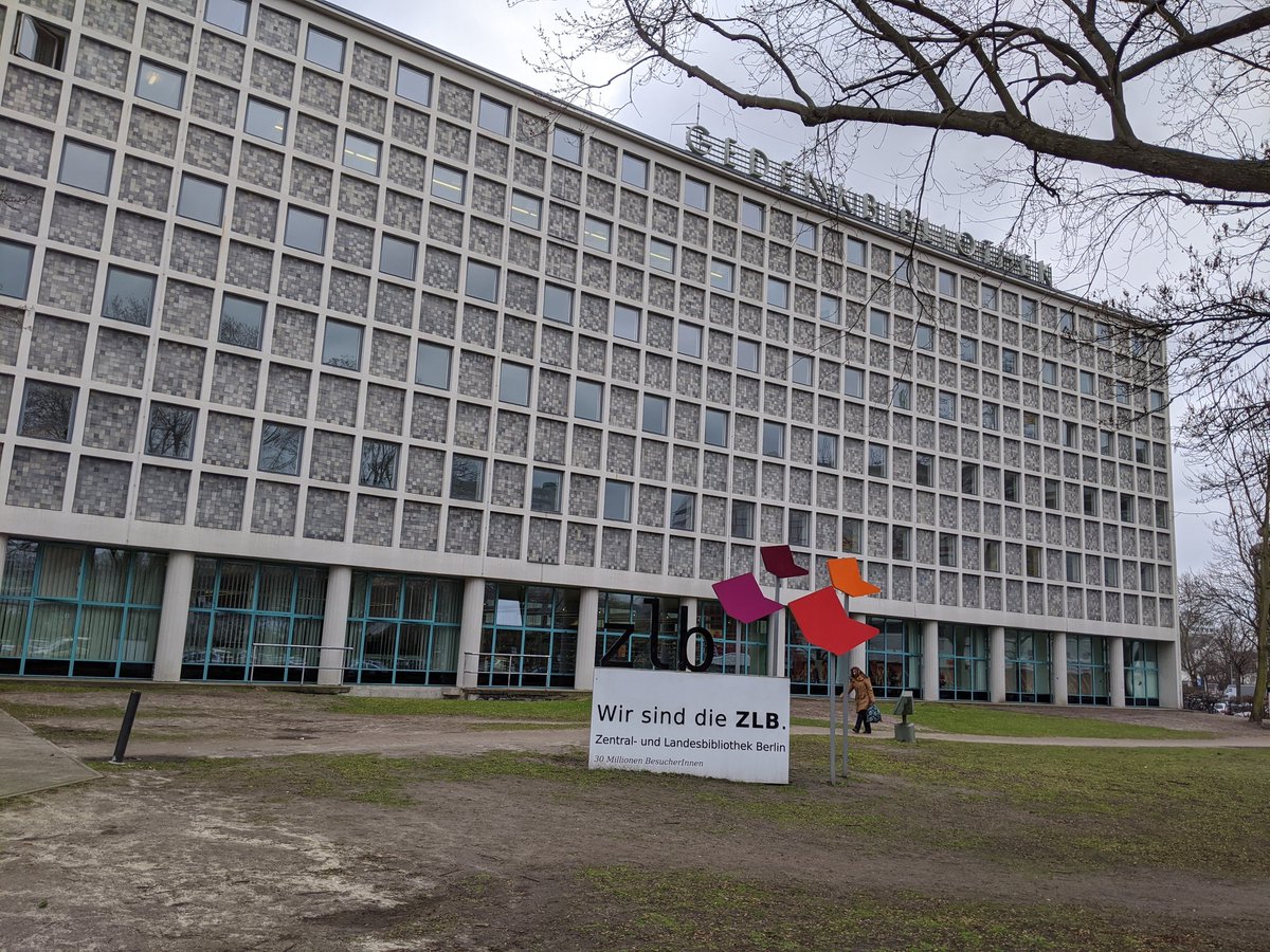 NikolasBerlin's tweet image. Vom 10.-25.10. findet die @CodeWeekEU statt (vormerken!) Für #Berlin haben wir uns heute zur Orga in der @zlb_Berlin getroffen. Mit dabei @informatikradar @okfde @TSBBerlin @calliope @fezberlin @HABAdigital @Technikmuseum_B @jungetueftler VÖBB. Wer macht noch mit?