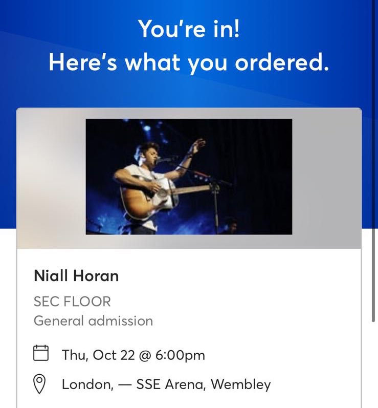 Chaplin_98's tweet photo. We are ready for you, Niall😻🍀💚 https://t.co/S205KWPVEY