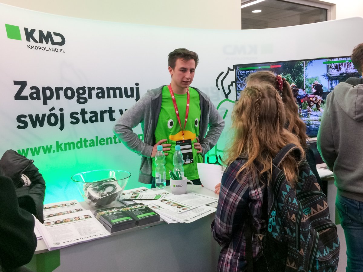 kmdpoland's tweet photo. Our award-winning paid internship program KMD Talent Lab is now open 👉 https://t.co/riVgDL2x7e Today we are at University of Warsaw student job fair attracting the brightest talents in Warsaw. #GoodToBeInKMD #KMDpl #KMDit https://t.co/aGYv5Vttmr