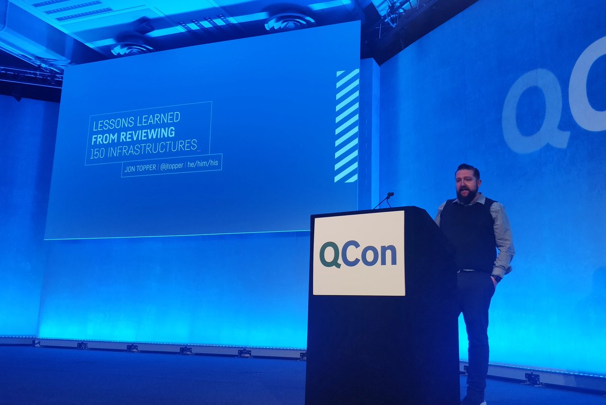 cfhirschorn's tweet image. .@jtopper kicking off the Kubernetes and Cloud Architectures track, exploring findings that his company discovered through analysing more than 180 infra workloads leveraging the AWS &quot;Well Architected&quot; framework. #QConLondon #AWS #CloudArchitectures